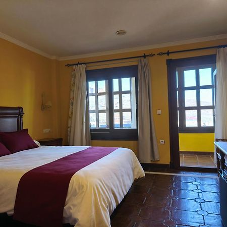 Hospederia Del Zenete Hotel La Calahorra Exterior photo