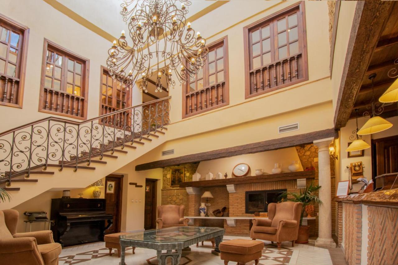 Hospederia Del Zenete Hotel La Calahorra Exterior photo