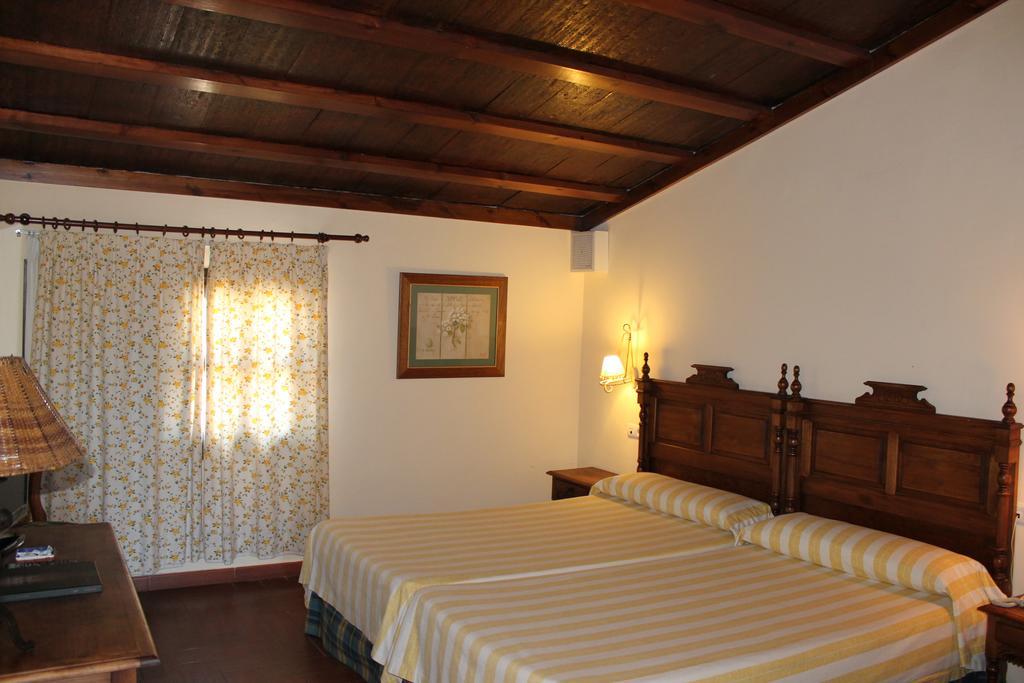 Hospederia Del Zenete Hotel La Calahorra Exterior photo